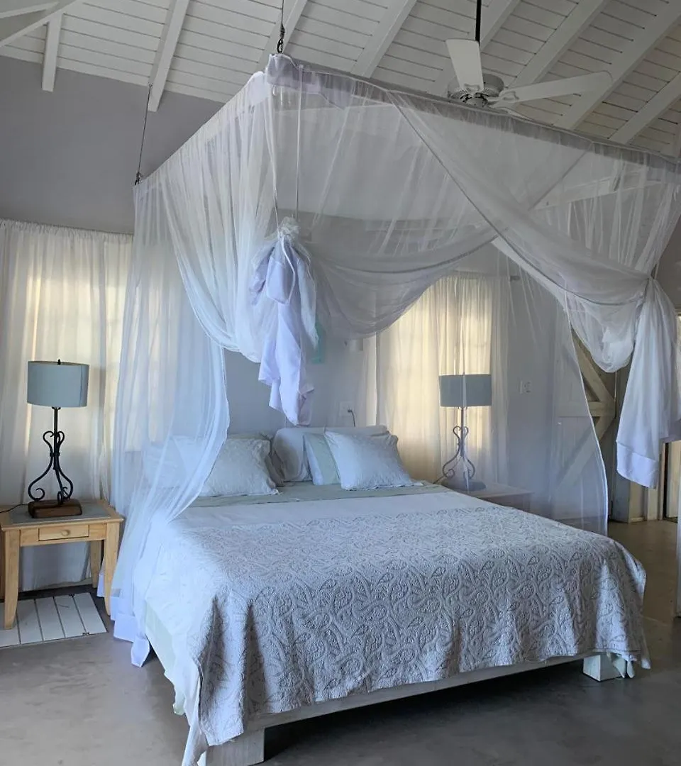 Moonrise Loft Two Bedroom House Each With En Suite Bathroom Five Min Drive To Falmouth Harbor Matthews