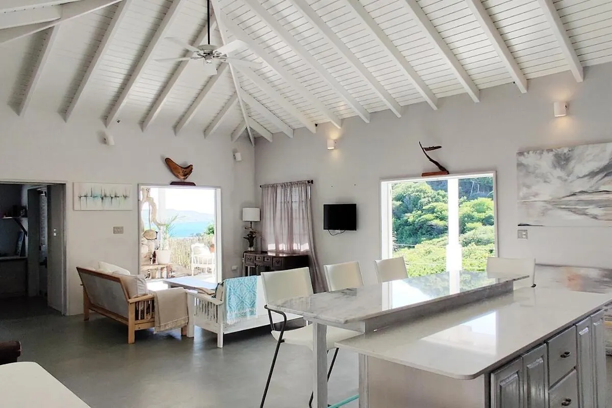 Daire Moonrise Loft Two Bedroom House Each With En Suite Bathroom Five Min Drive To Falmouth Harbor Matthews