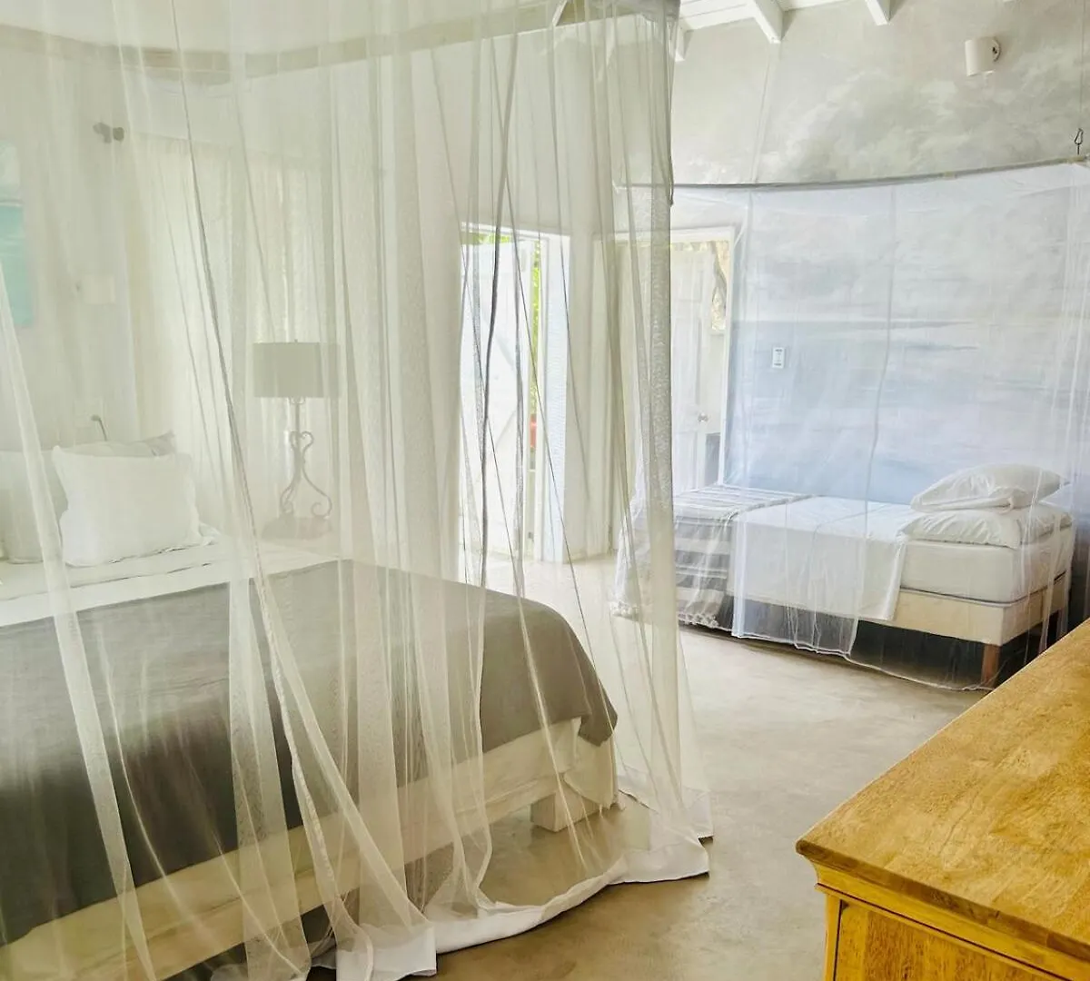 Daire Moonrise Loft Two Bedroom House Each With En Suite Bathroom Five Min Drive To Falmouth Harbor Matthews