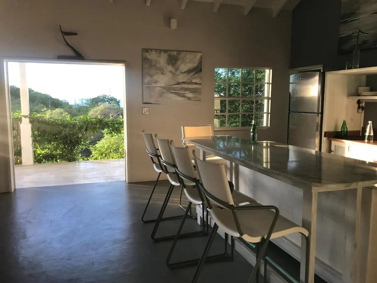 Moonrise Loft Two Bedroom House Each With En Suite Bathroom Five Min Drive To Falmouth Harbor Matthews Apartman