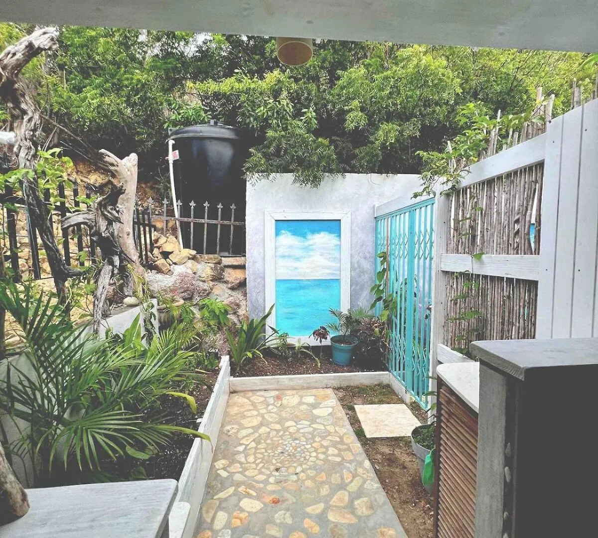 Apartman Moonrise Loft Two Bedroom House Each With En Suite Bathroom Five Min Drive To Falmouth Harbor Matthews