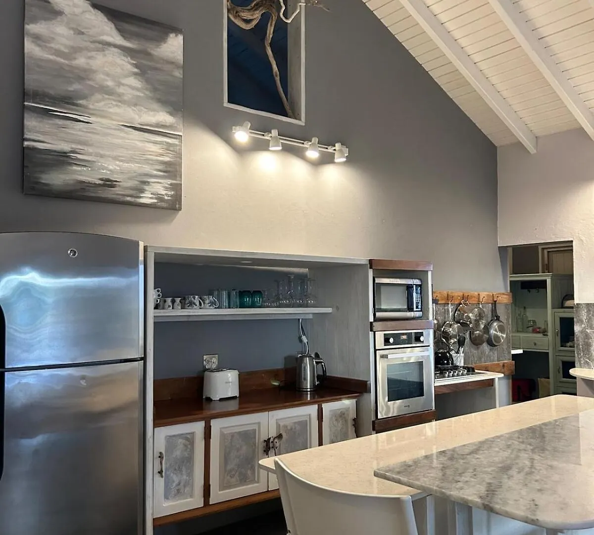 Moonrise Loft Two Bedroom House Each With En Suite Bathroom Five Min Drive To Falmouth Harbor Matthews