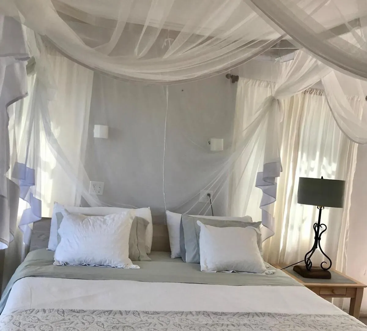 Moonrise Loft Two Bedroom House Each With En Suite Bathroom Five Min Drive To Falmouth Harbor Matthews 0*,  Antigua és Barbuda