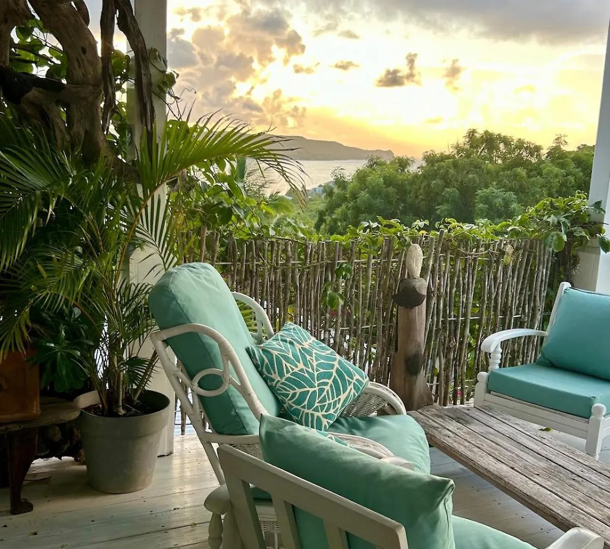 Moonrise Loft Two Bedroom House Each With En Suite Bathroom Five Min Drive To Falmouth Harbor Matthews 0*,  Antigua és Barbuda